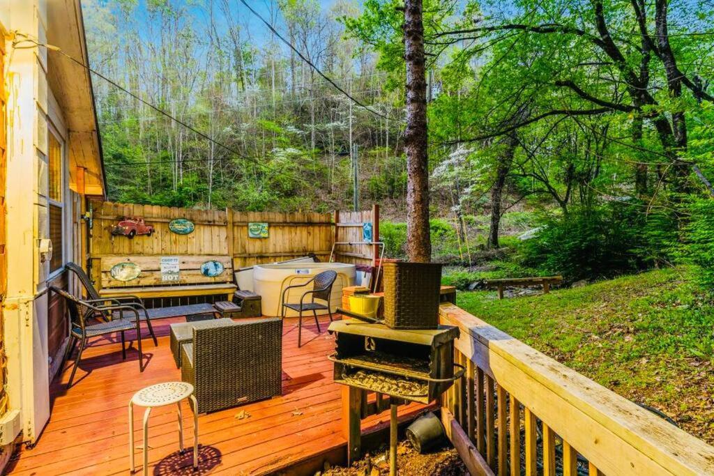 Villa Cozy Cub Mountain Escape Gatlinburg Exterior foto